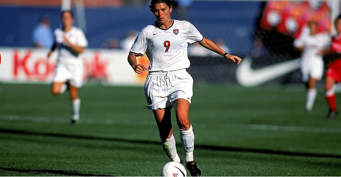 Mia Hamm photograph